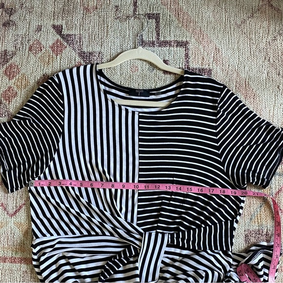 T TAHARI GEOMETRIC STRIPE MAXI DRESS BLACK WHITE MODAL KNIT SIDE KNOT SIZE XL - Picture 9 of 11